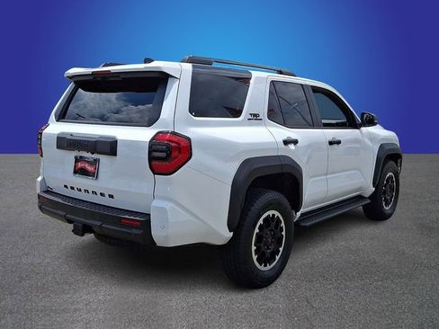Used 2025 Toyota 4Runner Limited AWD/4WD image 4