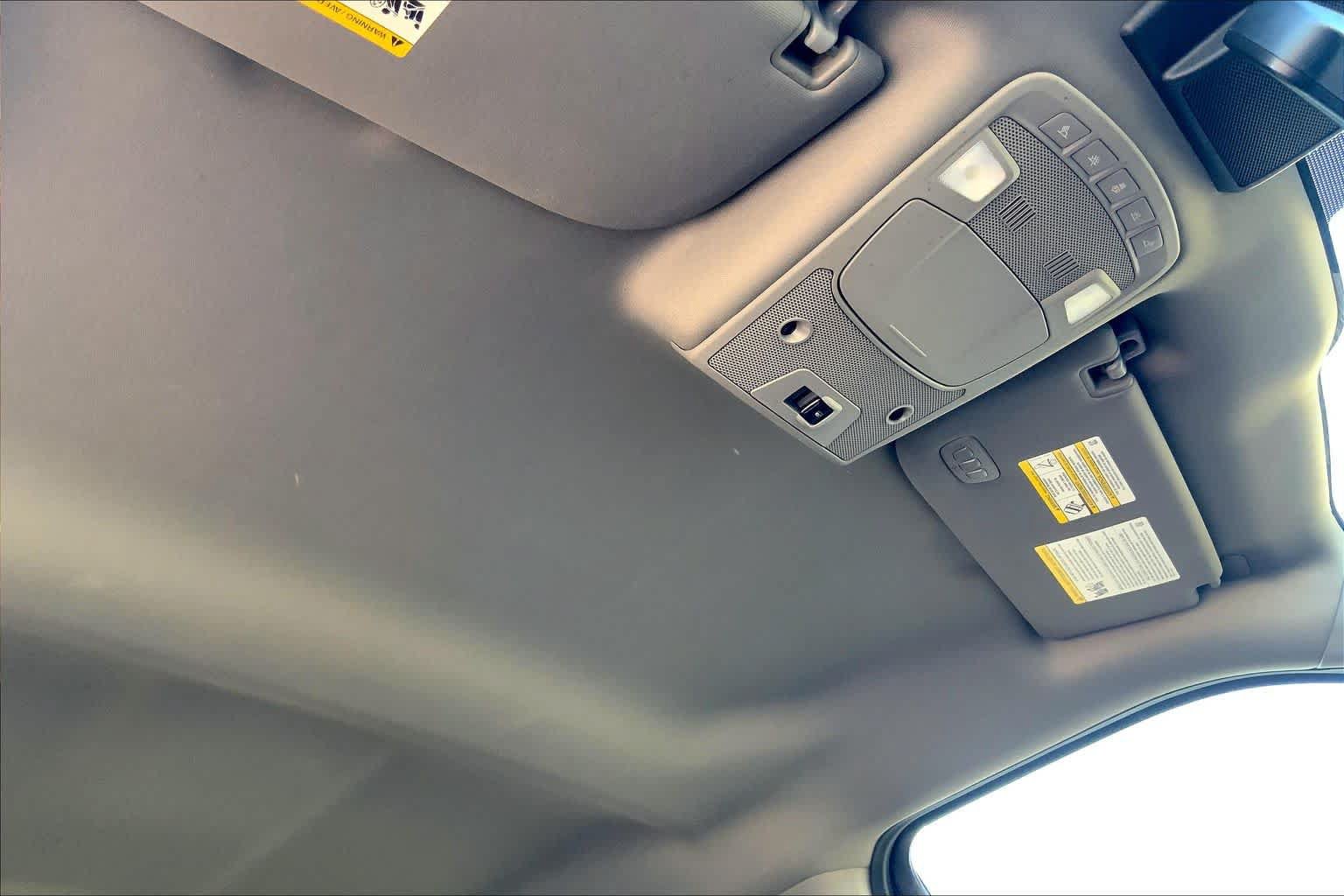 Used 2019 Ford F150 Lariat RWD image 11