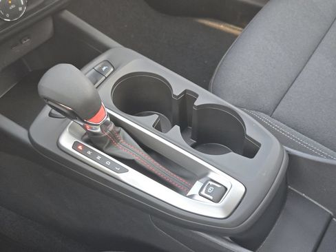 Used 2026 Chevrolet Trax RS w/ Sunroof Package FWD image 15