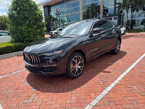 Used 2022 Maserati Levante GT AWD/4WD image 2