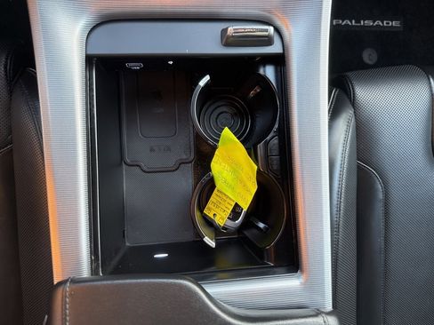 Used 2023 Hyundai Palisade Calligraphy image 36