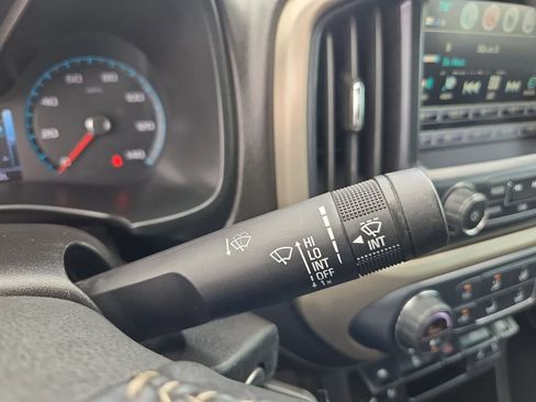 Used 2018 GMC Canyon Denali RWD image 24