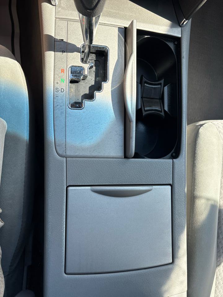 Used 2010 Toyota Camry FWD image 33