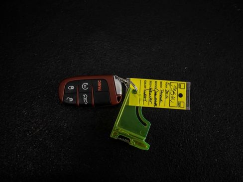 Used 2019 Dodge Challenger SRT Hellcat image 34