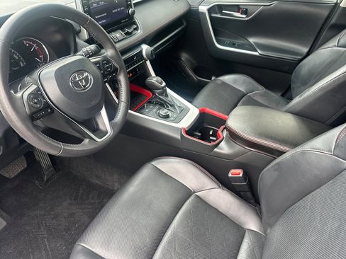 Used 2022 Toyota RAV4 TRD Off-Road image 10