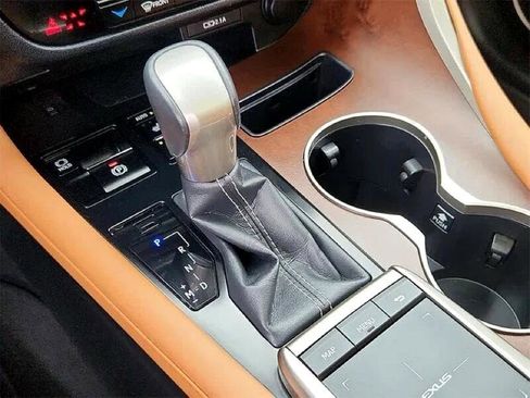 Used 2022 Lexus RX 350L Premium image 8