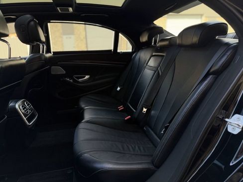 Used 2017 Mercedes-Benz S 550 Sedan image 15