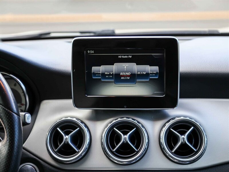 Used 2016 Mercedes-Benz GLA 250 4MATIC image 20
