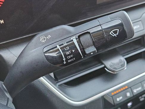 Used 2025 Kia K4 FWD image 16