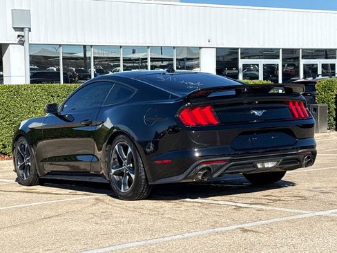 Used 2021 Ford Mustang Coupe image 7