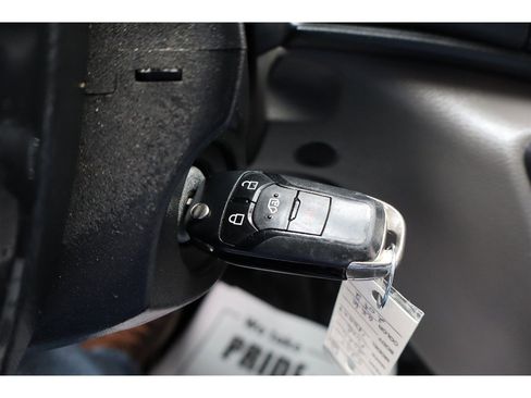 Used 2020 Ford Transit 250 Medium Roof w/ Load Area Protection Package image 25