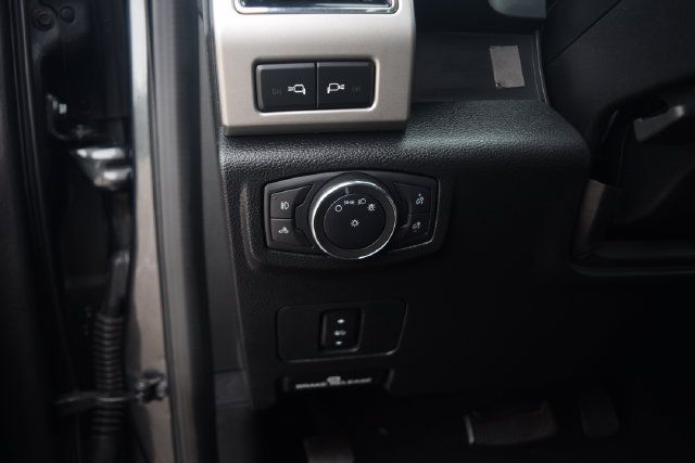 Used 2019 Ford F350 Lariat w/ Chrome Package AWD/4WD image 7