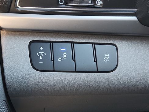 Used 2018 Hyundai Elantra SEL image 22