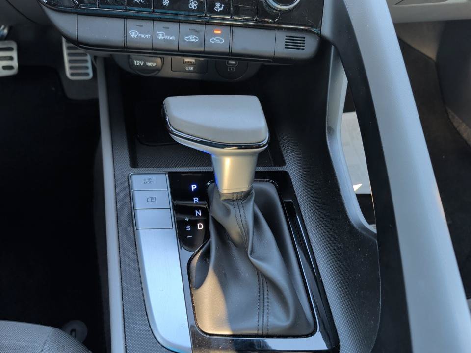 Certified 2025 Hyundai Elantra Sport FWD image 20