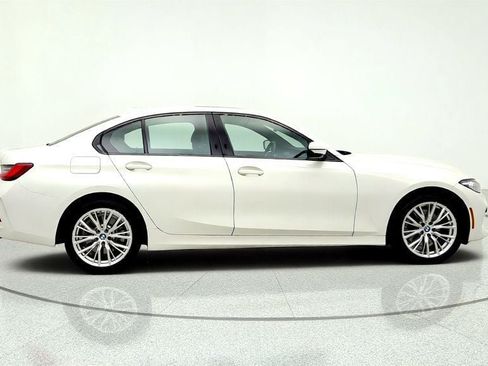 Used 2023 BMW 330i xDrive Sedan w/ Premium Package AWD/4WD image 4