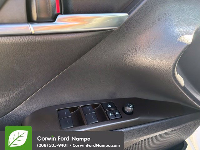 Used 2024 Toyota Camry SE FWD image 10
