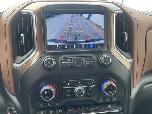 Used 2022 Chevrolet Silverado 3500 High Country w/ Safety Package II image 15