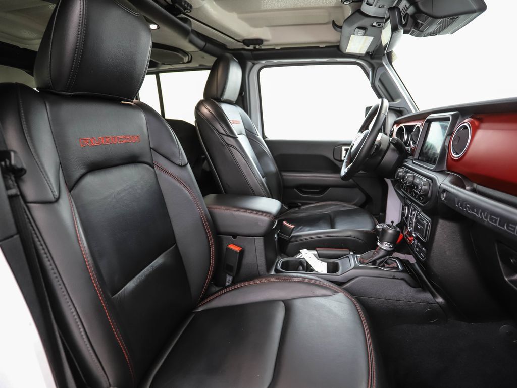 Used 2020 Jeep Wrangler Unlimited Rubicon w/ Dual Top Group AWD/4WD image 24
