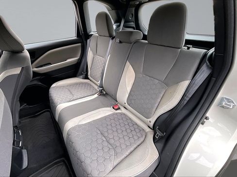 Certified 2025 Subaru Forester AWD/4WD image 26