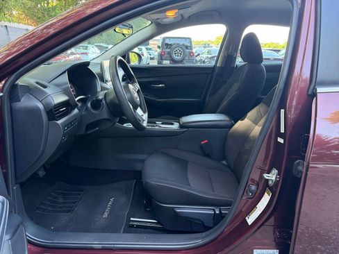 Used 2025 Nissan Sentra SV FWD image 24