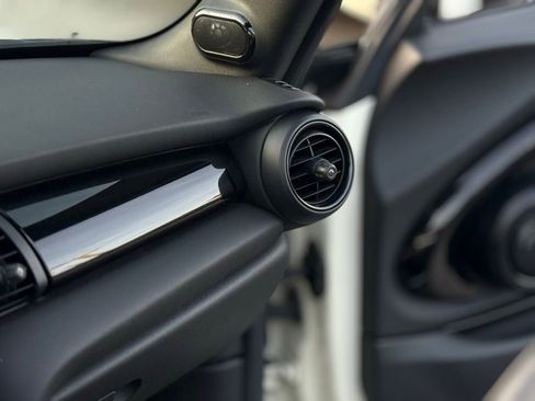 Used 2016 MINI Cooper S image 15