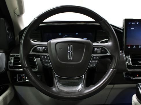 Used 2023 Lincoln Navigator Black Label AWD/4WD image 10