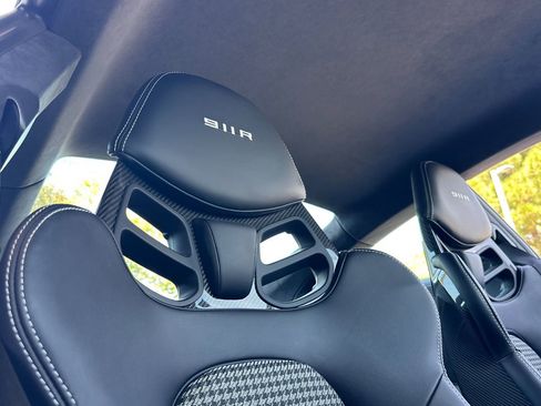 Certified 2016 Porsche 911 R RWD image 17
