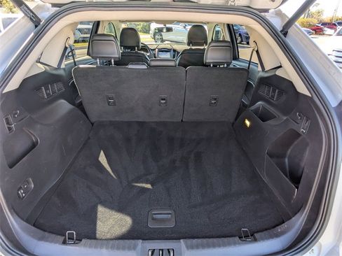 Used 2016 Ford Edge SEL w/ Equipment Group 201A image 5