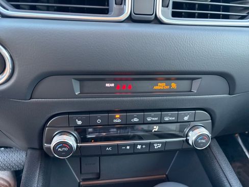 New 2025 MAZDA CX-5 Signature image 17