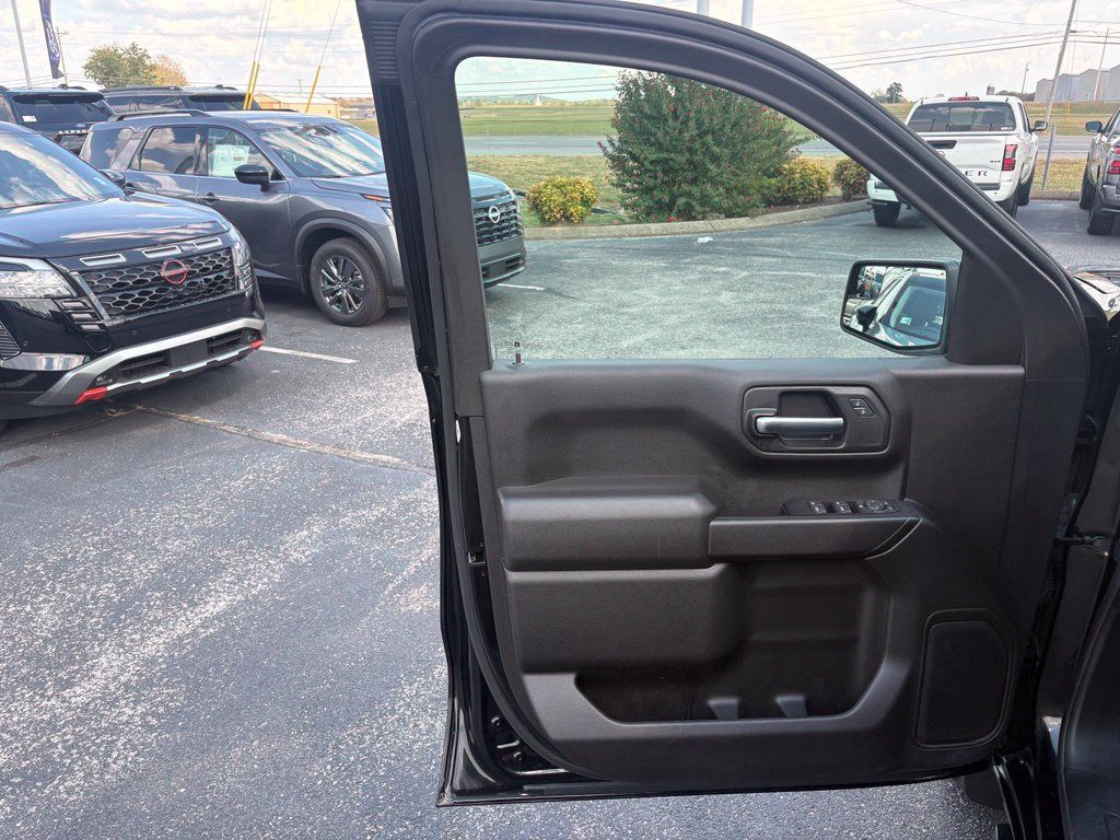 Used 2025 Chevrolet Silverado 1500 Custom AWD/4WD image 24