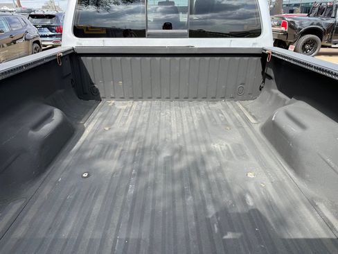 Used 2015 Ford F250 Lariat w/ Lariat Interior Package AWD/4WD image 13