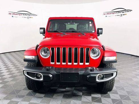 Used 2021 Jeep Wrangler Unlimited Sahara w/ Uconnect 4C Nav & Sound Group AWD/4WD image 3