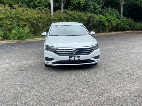 Used 2019 Volkswagen Jetta S FWD image 2