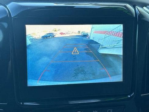 Used 2019 Chevrolet Traverse LT image 27