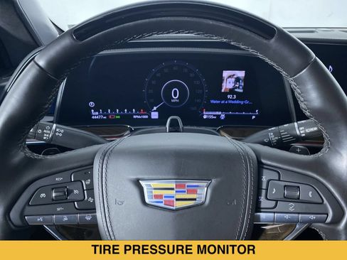 Certified 2024 Cadillac Escalade ESV Sport Platinum AWD/4WD image 3