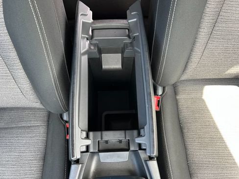 Used 2023 Nissan Rogue SV AWD/4WD image 30