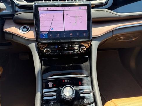 Used 2025 Jeep Grand Cherokee L Summit w/ Rear Seat Video Group I AWD/4WD image 29