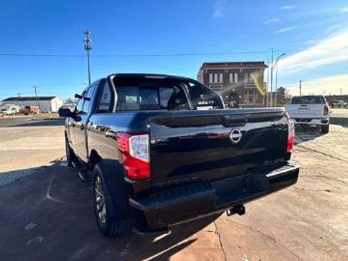 Certified 2024 Nissan Titan SV w/ SV Bronze Edition Package image 11