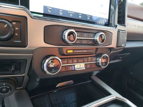 Used 2022 Ford F250 Platinum AWD/4WD image 23