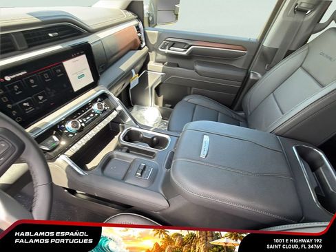 New 2026 GMC Sierra 2500 Denali w/ Denali Reserve Package AWD/4WD image 24