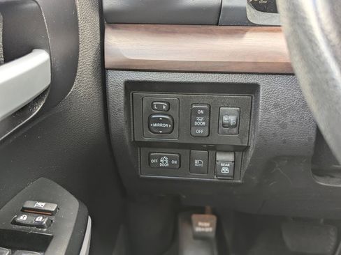 Used 2021 Toyota Tundra Limited image 33