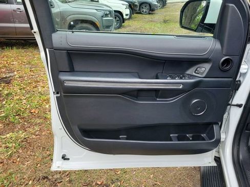 Used 2024 Ford Expedition Max XLT AWD/4WD image 10