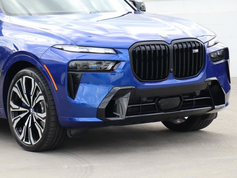 Used 2025 BMW X7 M60i image 2