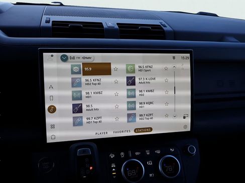 New 2026 Land Rover Defender 110 X-Dynamic SE AWD/4WD image 20