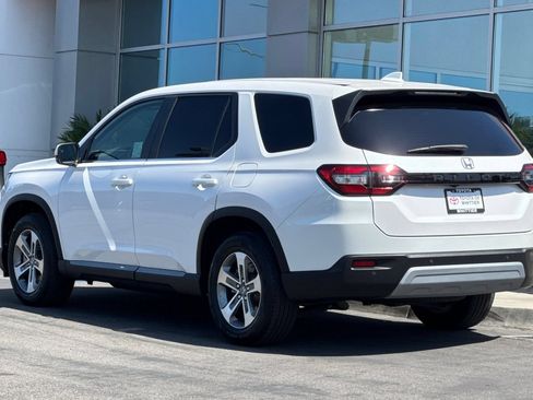 Used 2024 Honda Pilot EX-L image 7