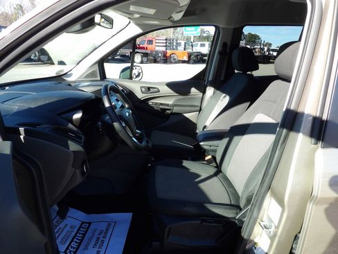 Used 2020 Ford Transit Connect XL image 17