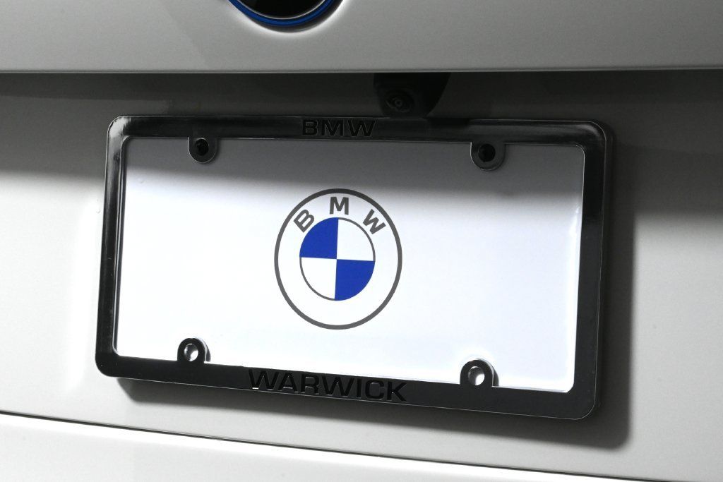 Used 2026 BMW X5 xDrive50e w/ M Sport Package AWD/4WD image 14