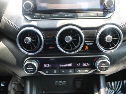 Used 2020 Nissan Sentra SV FWD image 19