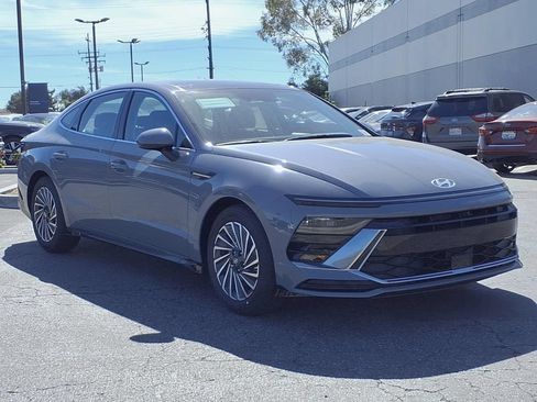 New 2026 Hyundai Sonata SEL FWD image 8