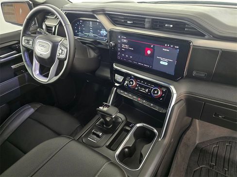 Used 2025 GMC Sierra 1500 Denali w/ Denali Reserve Package image 10